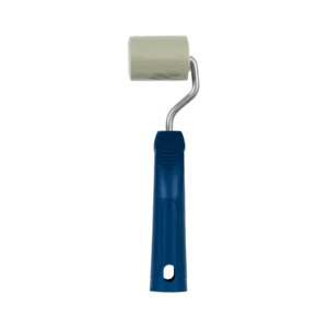 Applicatieroller voor dakafdichting en vloeibare coating met blauwe handgreep